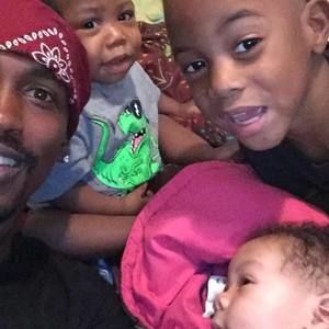 Meet your Posher, Thomas